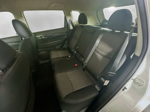 Used 2020 Nissan Rogue S w/ Special Edition Package FWD image 24