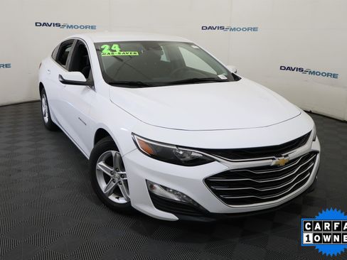 Used 2024 Chevrolet Malibu LT FWD image 2
