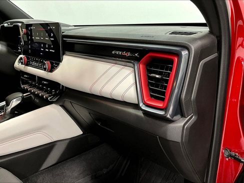 Used 2023 GMC Canyon AT4X image 19
