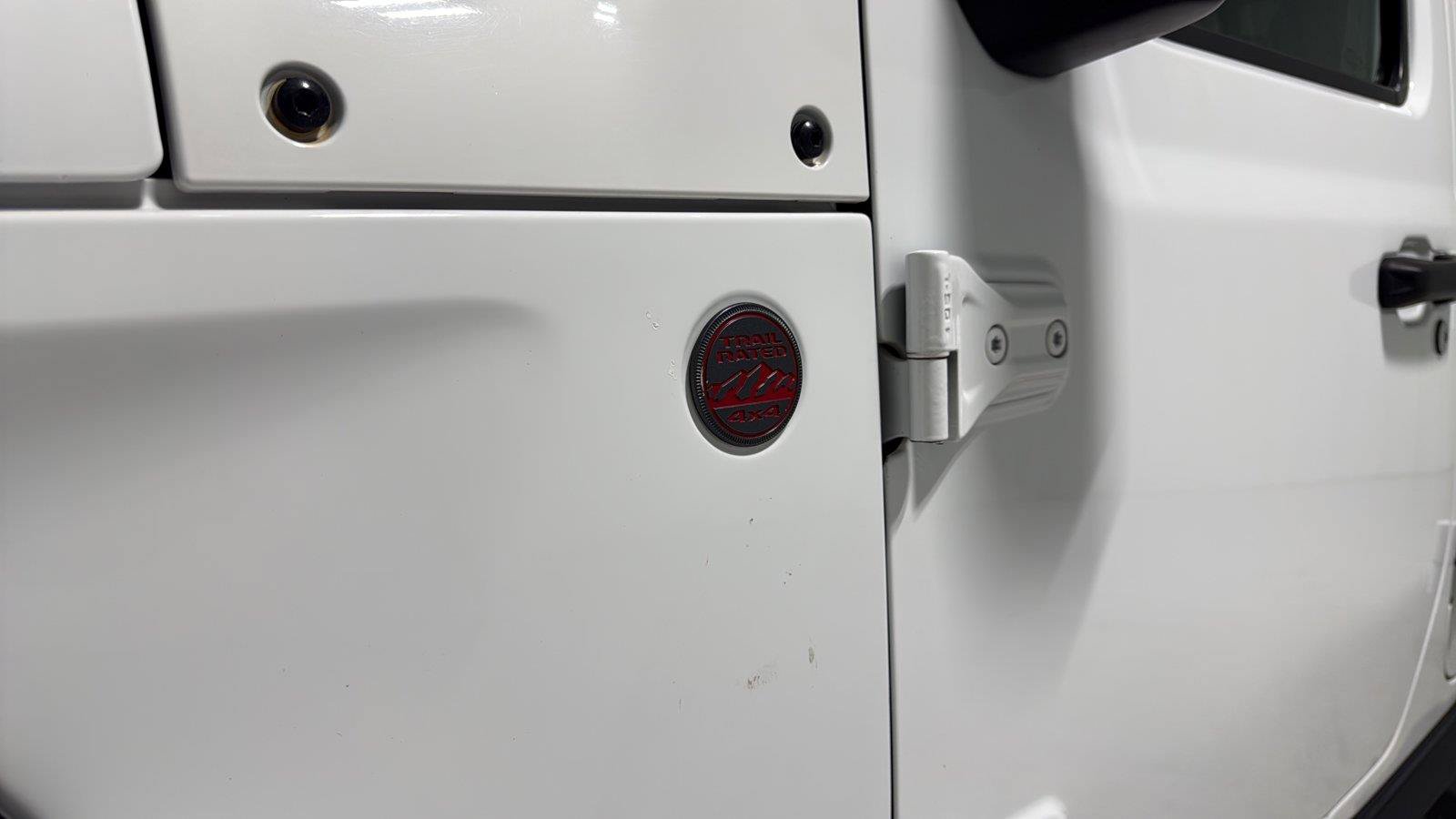 Used 2020 Jeep Gladiator Rubicon AWD/4WD image 35