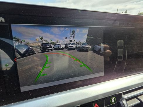 Used 2021 BMW 330i Sedan w/ Driving Assistance Package image 38