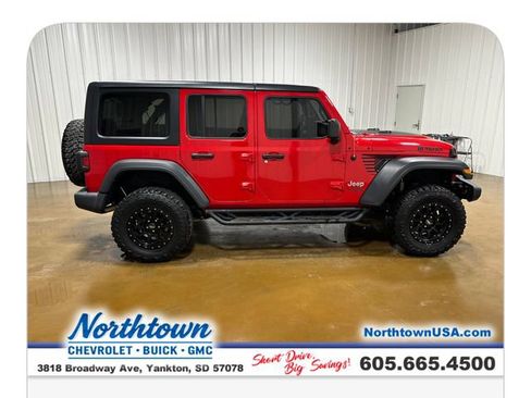 Used 2018 Jeep Wrangler Unlimited Sport AWD/4WD image 6