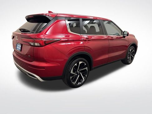 Used 2024 Mitsubishi Outlander SE image 5