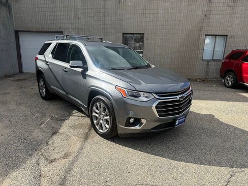 Used 2019 Chevrolet Traverse Premier w/ LPO, Floor Liner Package AWD/4WD image 9