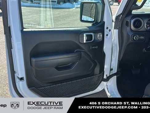 Used 2022 Jeep Wrangler Unlimited Sport S w/ Sun And Sound Package image 8