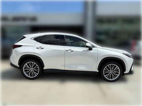 Used 2025 Lexus NX 350 AWD w/ Premium Package image 11