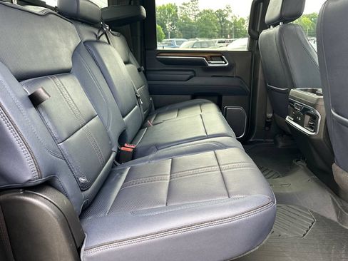 Used 2024 Chevrolet Silverado 2500 High Country w/ High Country Premium Package AWD/4WD image 16