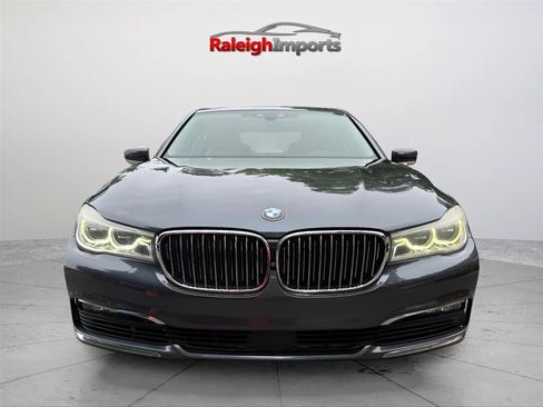 Used 2016 BMW 750i xDrive AWD/4WD image 4