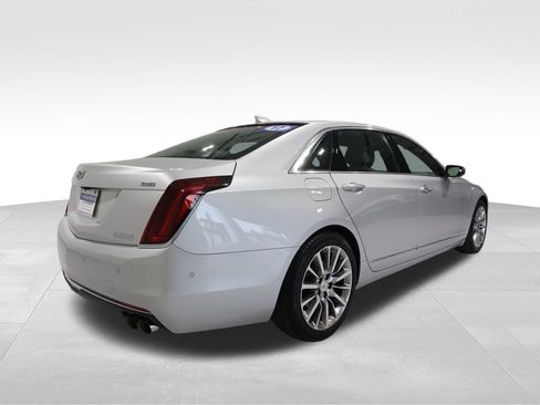 Used 2017 Cadillac CT6 Luxury AWD/4WD image 3