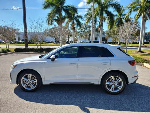 Used 2020 Audi Q3 2.0T Premium Plus image 7
