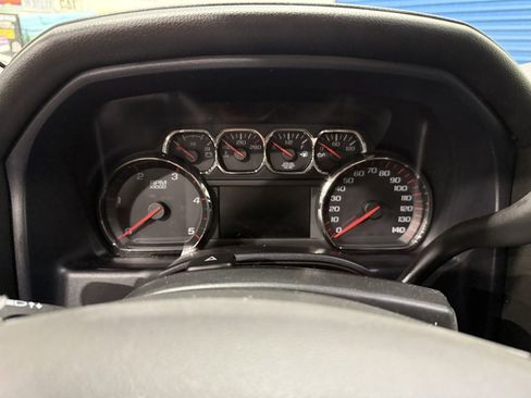 Used 2015 GMC Sierra 2500 SLE w/ Snow Plow Prep Package image 9