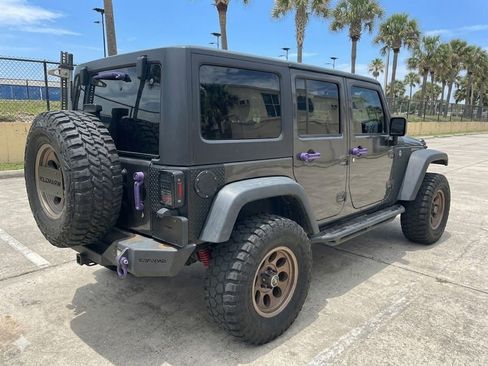 Used 2018 Jeep Wrangler Unlimited Sport S AWD/4WD image 2