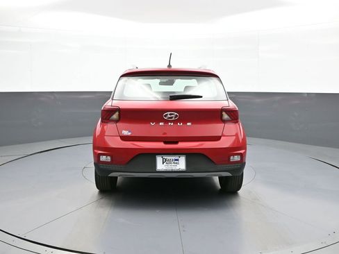 Certified 2023 Hyundai Venue Limited FWD image 7