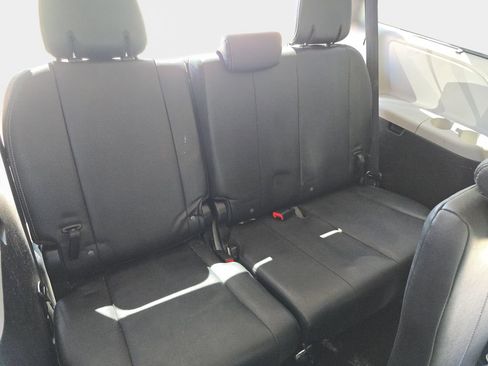 Used 2017 Toyota Sienna SE Premium FWD image 16