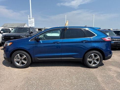 Certified 2023 Ford Edge SEL w/ Convenience Package AWD/4WD image 2