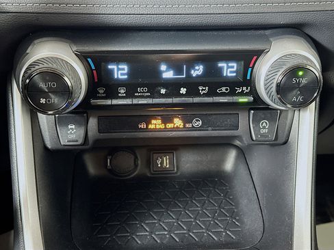 Used 2024 Toyota RAV4 XLE image 15