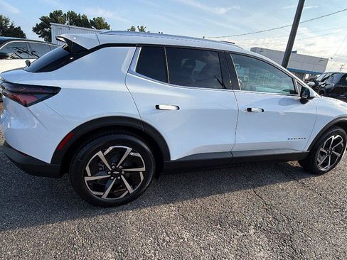 New 2026 Chevrolet Equinox EV LT FWD image 8