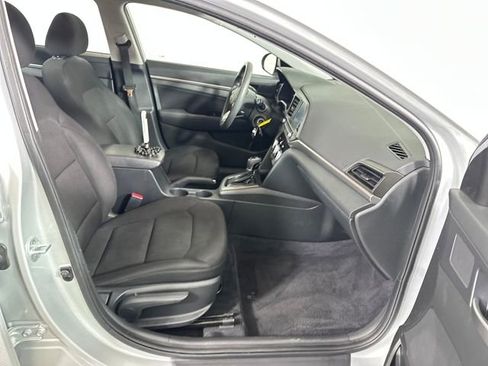 Used 2019 Hyundai Elantra SEL w/ Cargo Package image 28