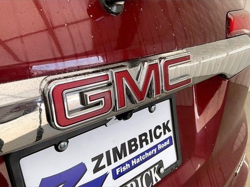 Used 2017 GMC Acadia Denali w/ Technology Package image 32