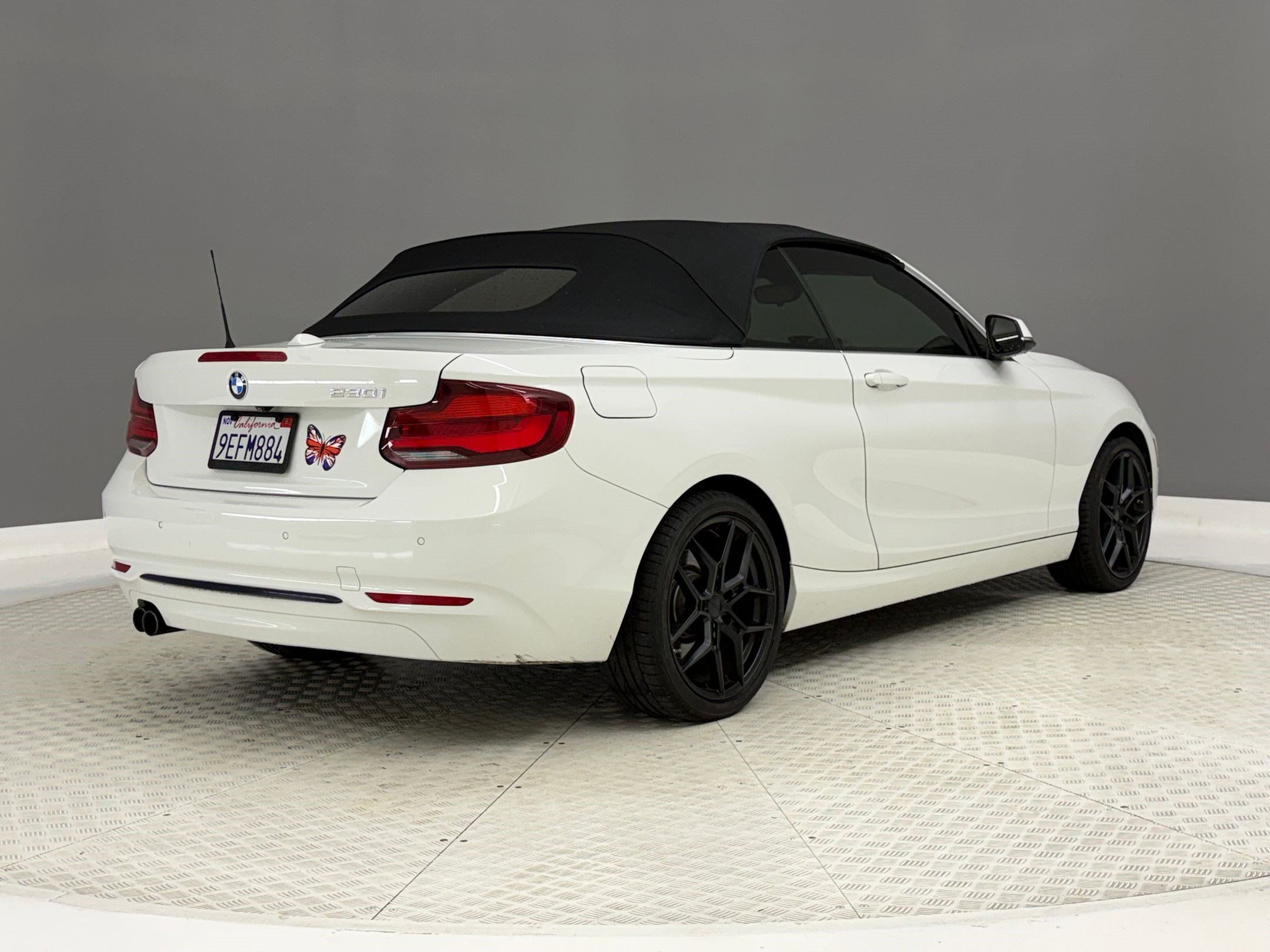 Used 2020 BMW 230i Convertible w/ Premium Package RWD image 9
