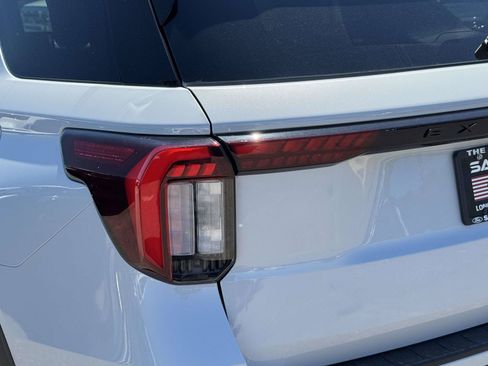 New 2026 Ford Explorer ST-Line w/ ST-Line Street Pack AWD/4WD image 9