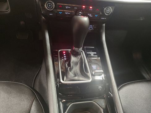 Used 2024 Jeep Compass Limited image 8