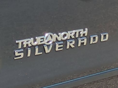 Used 2018 Chevrolet Silverado 1500 LT w/ True North Edition AWD/4WD image 13
