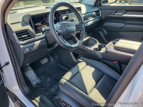 Used 2026 GMC Terrain Denali w/ LPO, Floor Liner Package AWD/4WD image 13