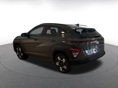 Used 2025 Hyundai Kona SEL image 7
