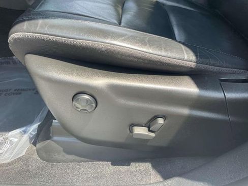 Used 2022 Jeep Grand Cherokee Limited image 23