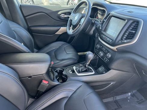 Used 2018 Jeep Cherokee Limited w/ Technology Group image 15