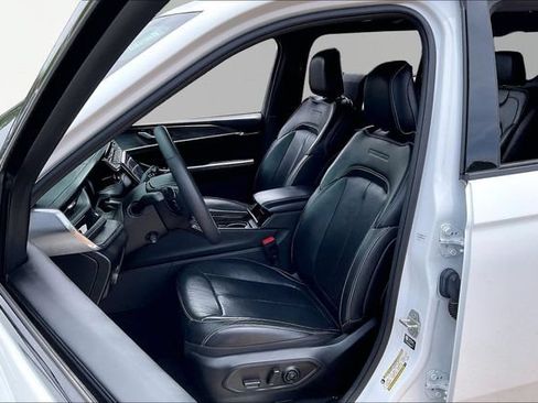 Used 2023 Jeep Grand Cherokee L Overland w/ Rear Seat Video Group I AWD/4WD image 15