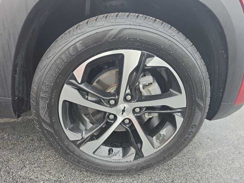 Used 2024 Chevrolet Trax RS w/ Driver Confidence Package FWD image 4