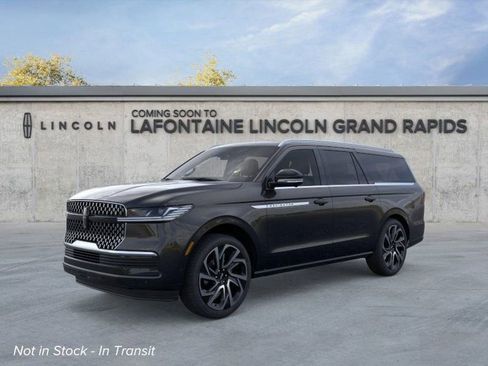 New 2026 Lincoln Navigator L Reserve AWD/4WD image 1