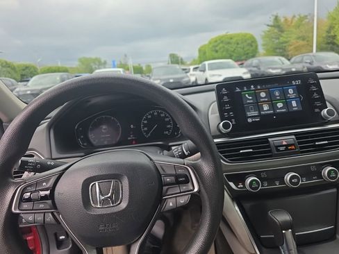 Used 2022 Honda Accord LX image 17