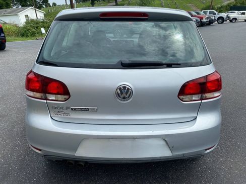 Used 2011 Volkswagen Golf 2-Door FWD image 4