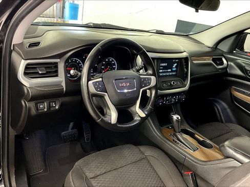 Used 2018 GMC Acadia SLE FWD image 17