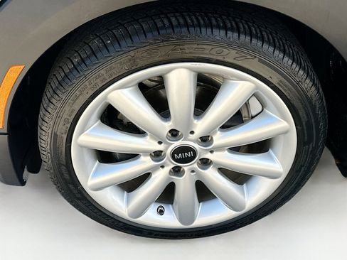 Used 2015 MINI Cooper 4-Door Hardtop image 31