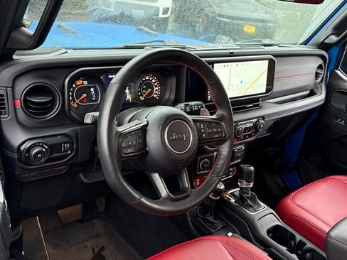 Used 2024 Jeep Wrangler Unlimited Rubicon 392 image 21