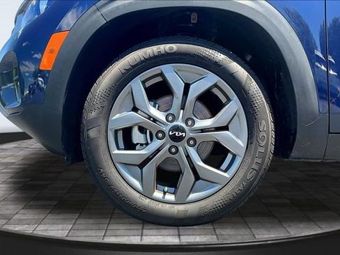 Certified 2026 Kia Seltos LX FWD image 32