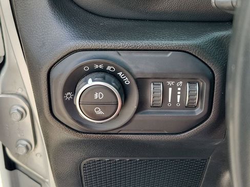 Used 2022 Jeep Gladiator Overland image 28