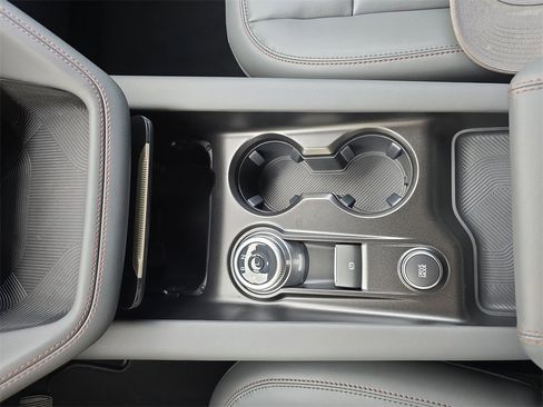 New 2025 Ford Explorer Active w/ Active Comfort Package image 49