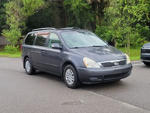 Used 2012 Kia Sedona LX FWD image 29