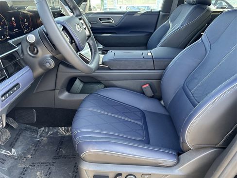 New 2026 INFINITI QX80 4WD w/ Sport Exterior Package image 20