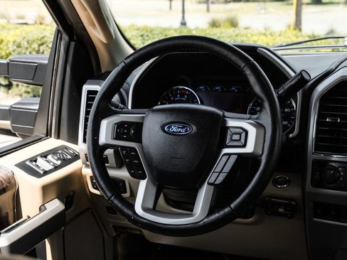 Used 2019 Ford F250 Lariat w/ Lariat Ultimate Package AWD/4WD image 16