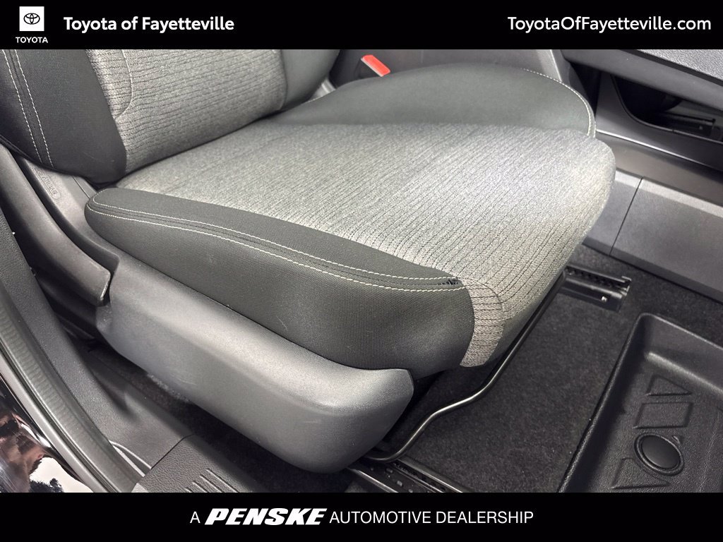 Used 2022 Nissan Rogue SV AWD/4WD image 11