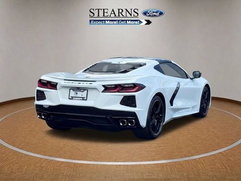 Used 2020 Chevrolet Corvette Stingray Preferred Cpe w/ 2LT Preferred Equipment Group RWD image 17
