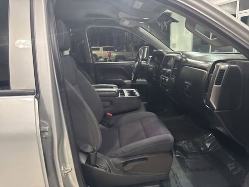 Used 2018 Chevrolet Silverado 1500 LT w/ All Star Edition image 32