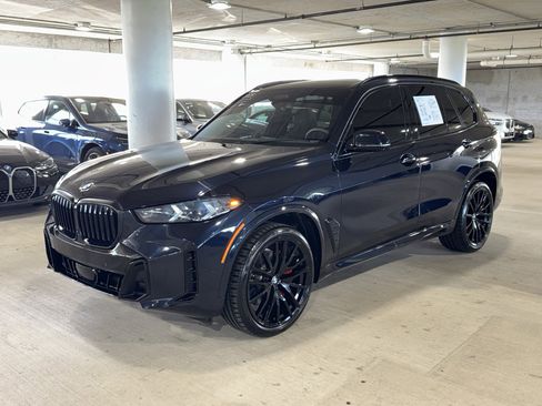 Used 2025 BMW X5 xDrive40i w/ M Sport Package image 4