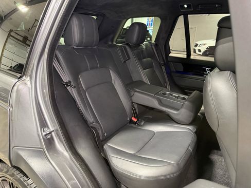 Used 2019 Land Rover Range Rover HSE AWD/4WD image 30